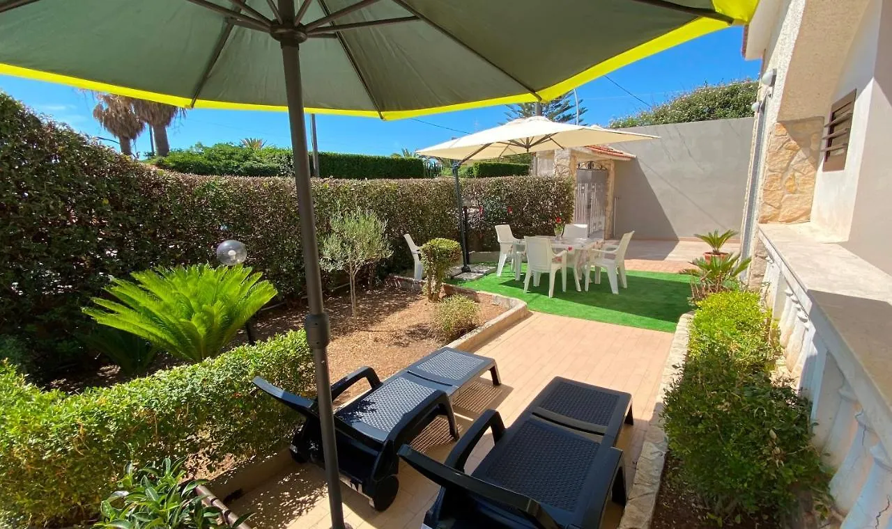 Holiday home Villa Paola Avola